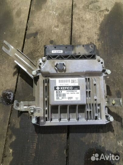 Блок управления двигателем Kia Cerato