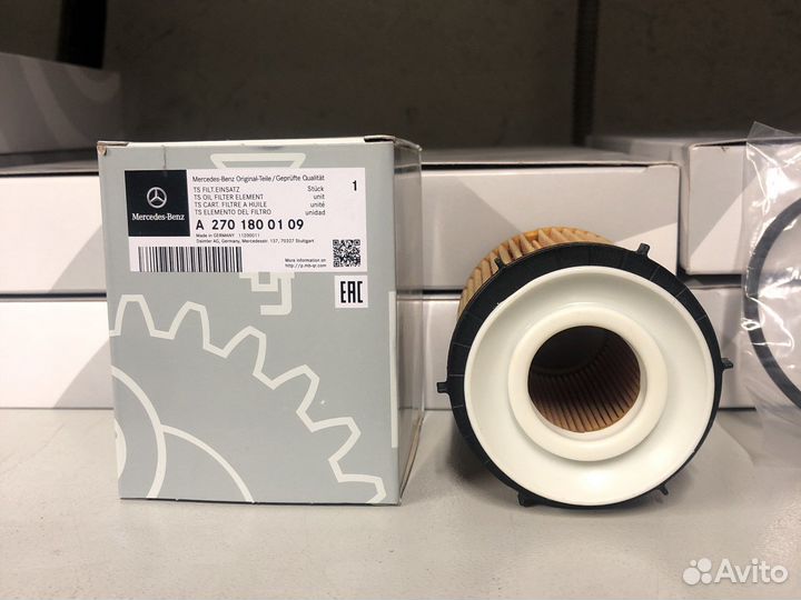 Масляный фильтр Mercedes-Benz A2701800109