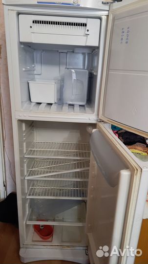 Холодильник б\у Индезит