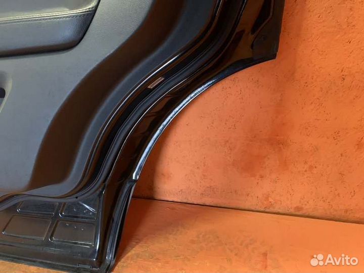 Дверь боковая задняя правая Ford Explorer U502 3.5