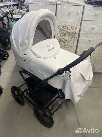 Коляска bebizaro белая кожа