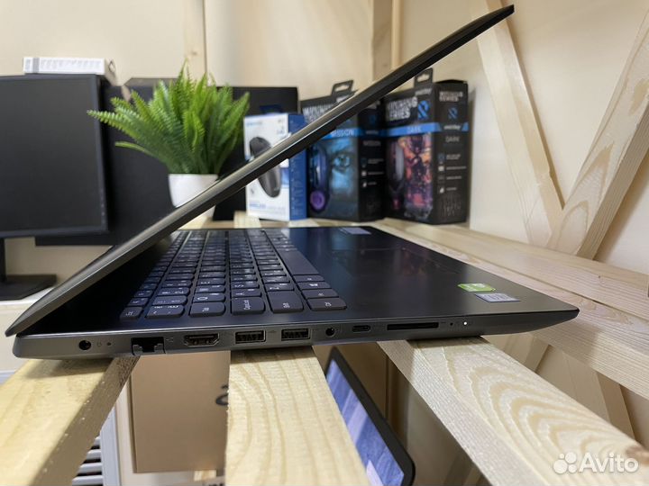 Свежий Lenovo FHD i3-7130U/MX110/SSD 512/DDR4 8Gb