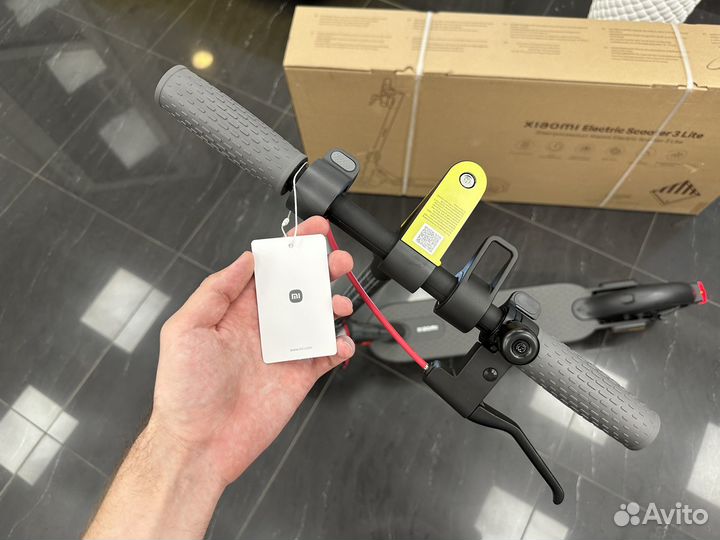 Новый электросамокат Xiaomi Electric Scooter 3Lite