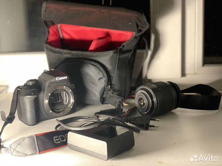 Фотоаппарат canon2000D