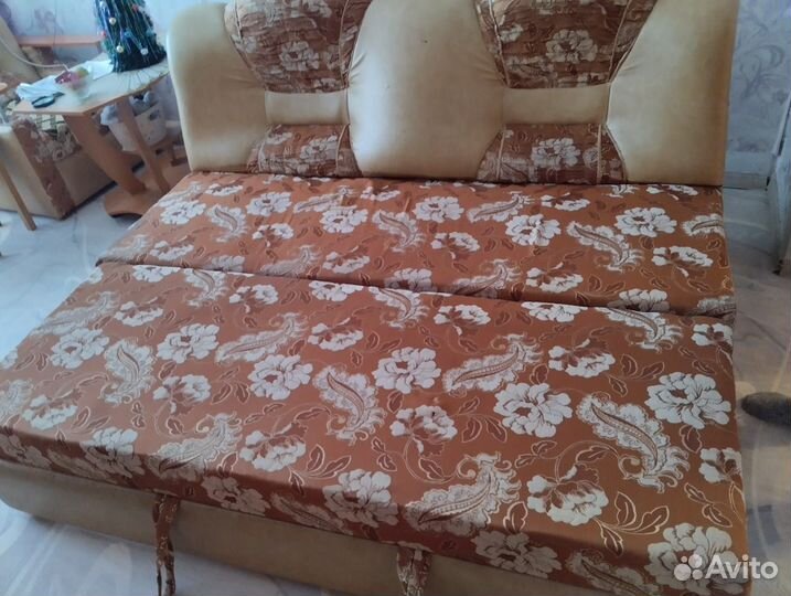Диван и кресло