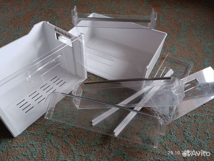 Стекла-полки, ящик от холодильника Vestel ecb170vw