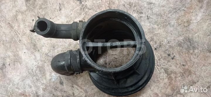 Патрубок чистого воздуха (к турбине) MAN TGX 2007