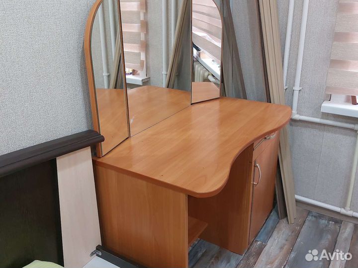 Трюмо трельяж с зеркалом бу