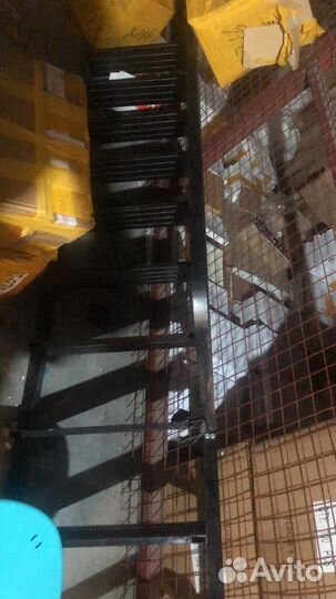 Держак лестница полка