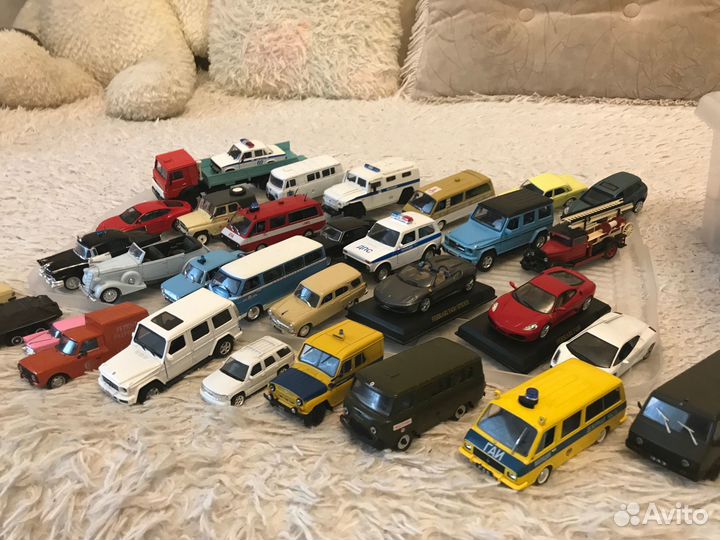 Модели машинок 1:43 (цена за все)