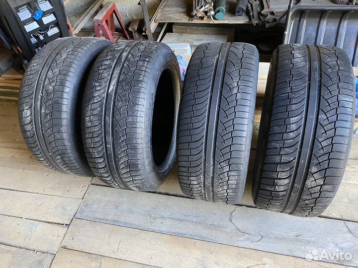 Michelin Latitude Diamaris 255/50 R19 и 285/45 R19