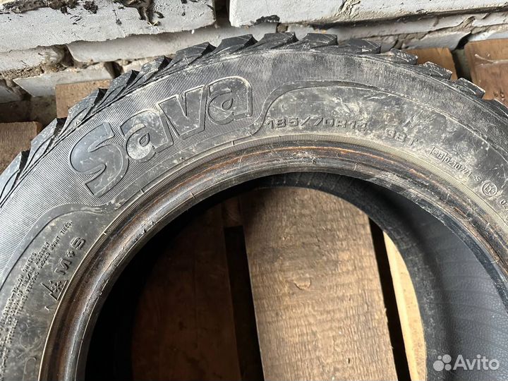 Sava Eskimo Stud 185/70 R14 88T