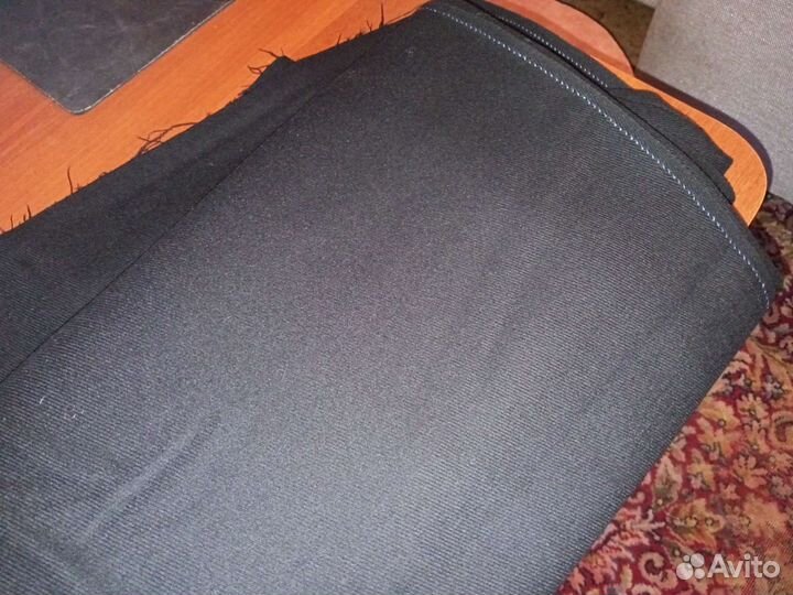 Отрез шерстяной ткани