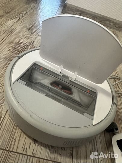 Робот пылесос