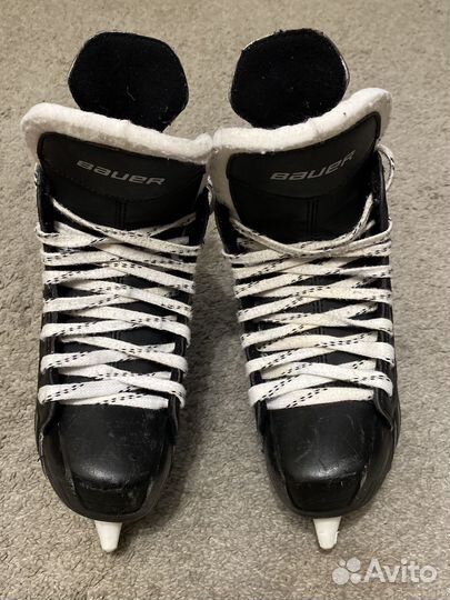 Коньки хоккейные Bauer 38,5
