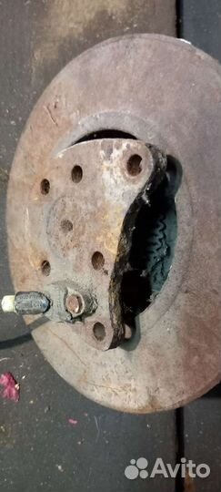 Кулак ступица задняя VW Passat Golf Vento