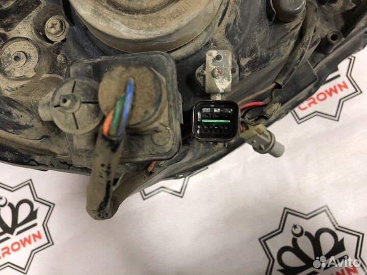 Фара передняя левая Mitsubishi Outlander 1