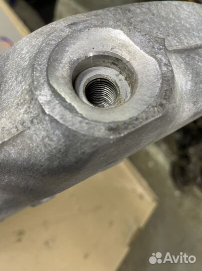 Качающийся рычаг правый задний е70,е71,ф15,ф16