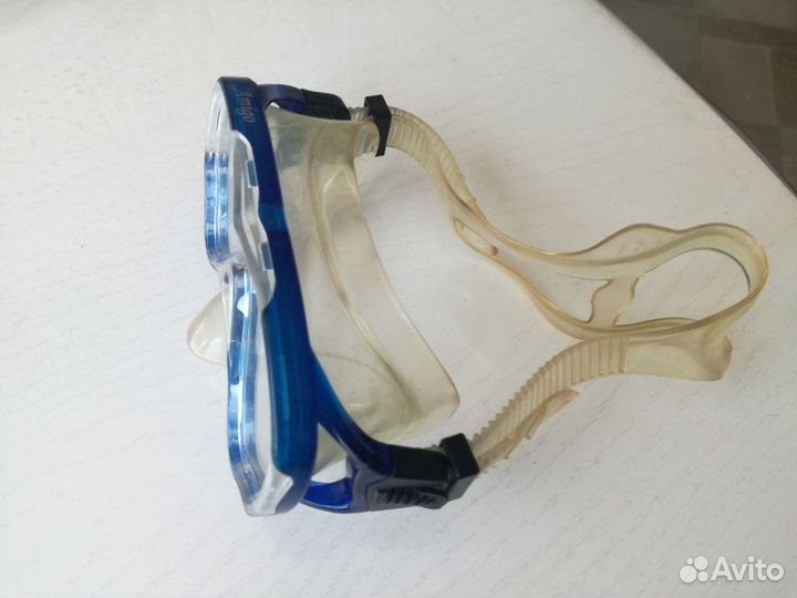 Очки для плавания