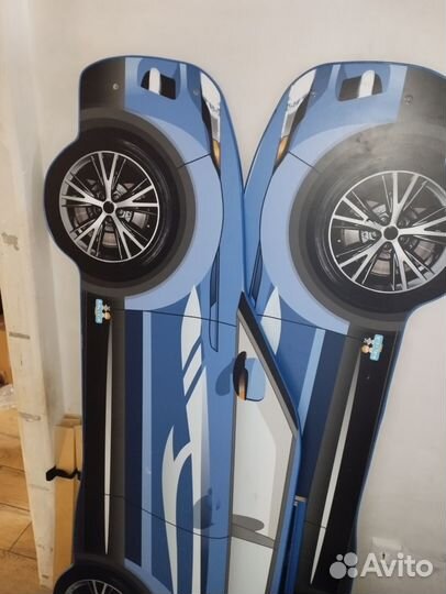 Детская кровать машинка с матрасом бу