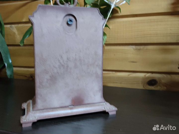 Настольные часы