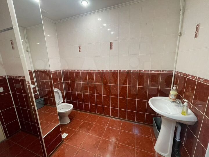 Свободного назначения, 70 м²