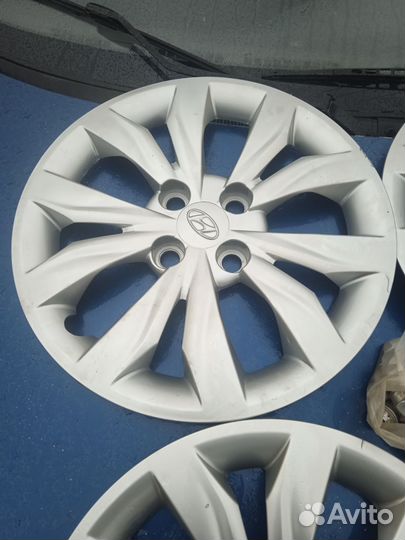 Колпаки r15 комплект Хюндай Солярис 2 с гайками