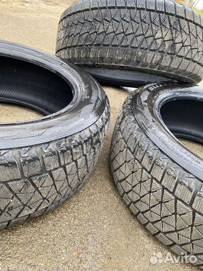 Bridgestone Blizzak DM-V2 235/55 R18