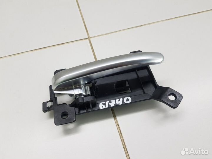 Ручка двери внутренняя передняя правая