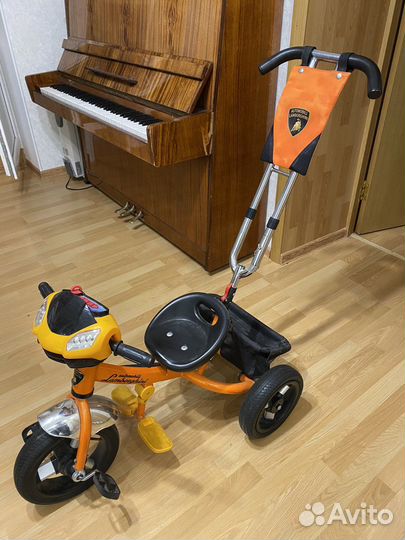 Детский велосипед с ручкой lamborghini