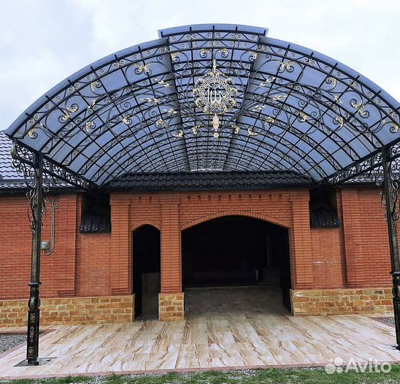 Навесы кованные из поликарбоната