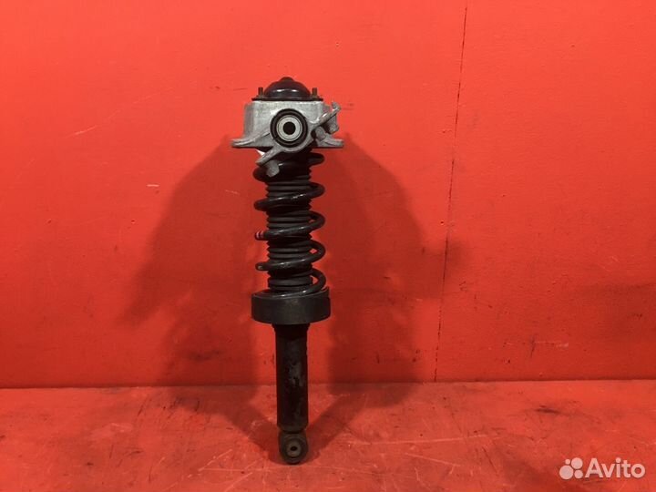 Стойка подвески задняя правая Volkswagen Touareg 2