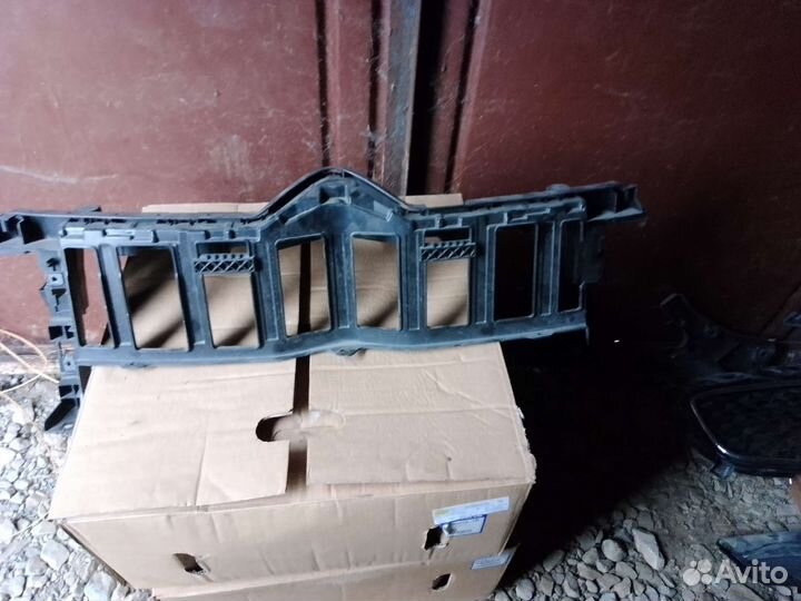 Решетка радиатора Citroen c5 Aircross