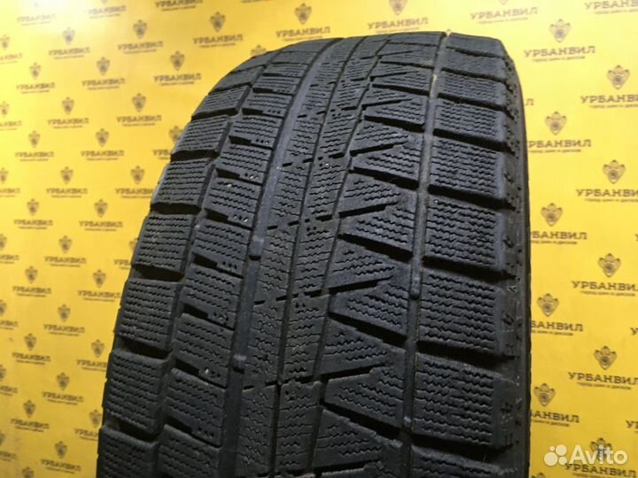 Bridgestone Blizzak Revo GZ 225/50 R17 94Q