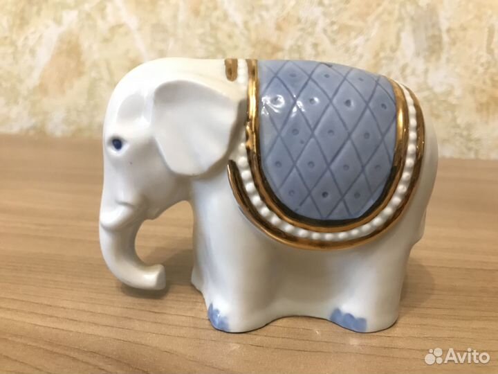 Стадо слонов