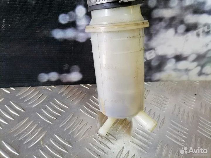 Бачок гур Volkswagen Passat B3 1.8 1988-1993