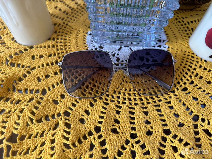 Солнцезащитные очки женские