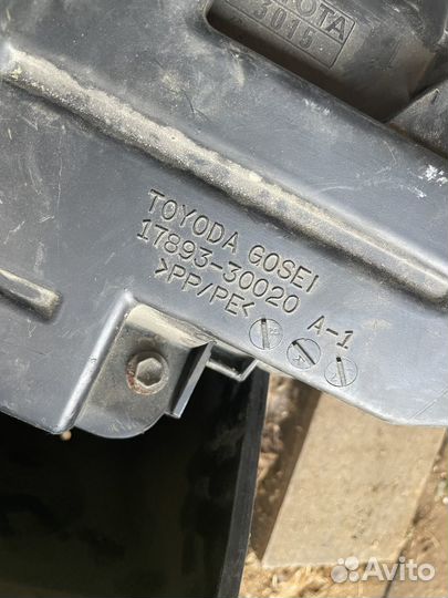 Корпус воздушного фильтра Toyota LC Prado 120 3.0