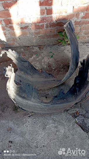 Подкрылок QNC21