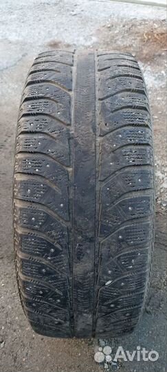 Bridgestone Ice Cruiser 7000 225/60 R17