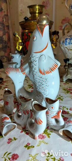 Графин плюс стопки родом из СССР