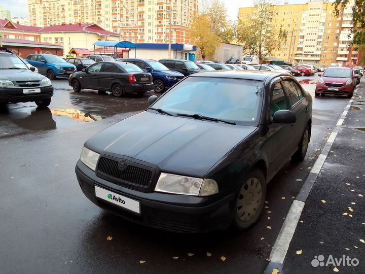 Skoda Octavia 1.6 МТ, 2010, 250 000 км