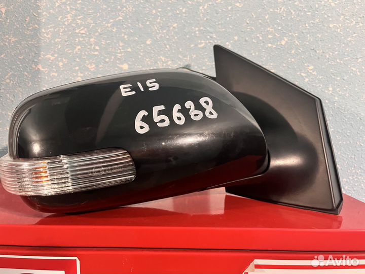 Зеркало правое Corolla 151