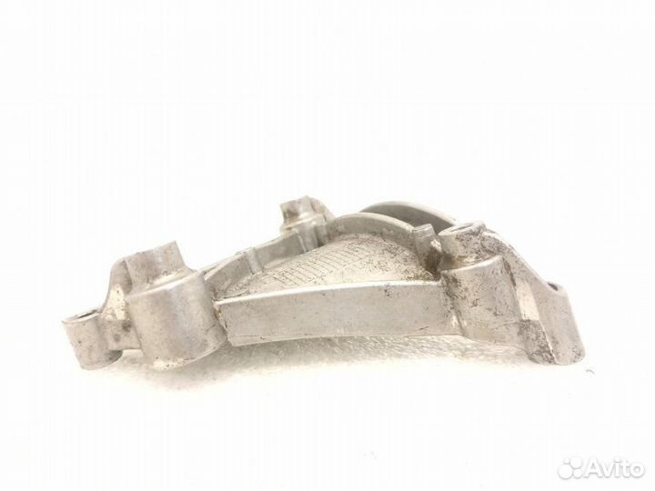 Кронштейн компрессора кондиционера Audi A6 C6 2.4