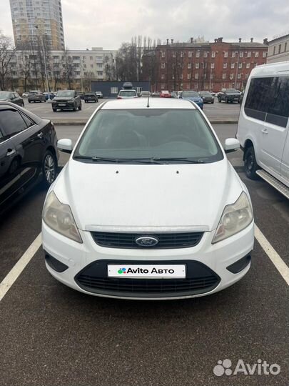 Ford Focus 1.4 МТ, 2011, 281 000 км