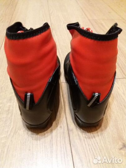 Лыжные ботинки Rossignol (р.35) 22см