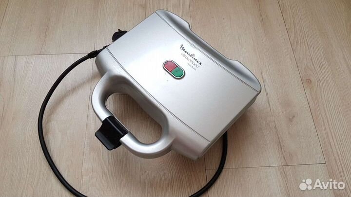 Сэндвичница Moulimex SM154135 черный/серый