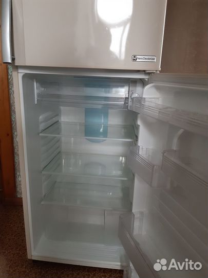 Холодильник sharp