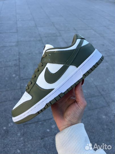 Nike Dunk Low Medium Olive