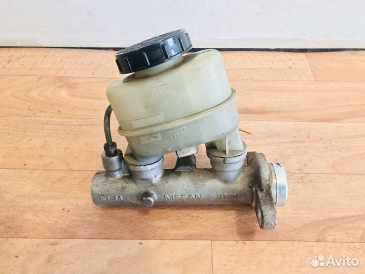 Главный тормозной цилиндр Nissan Maxima A32